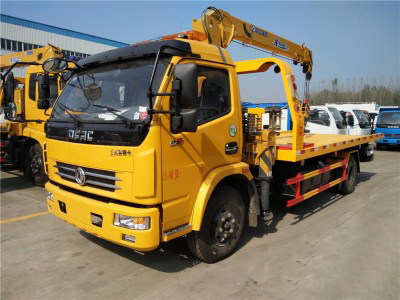 一拖二  帶吊東風凱普特清障車