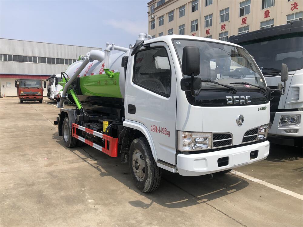5噸吸污車-不上戶國三東風5方吸污車廠家價格優惠