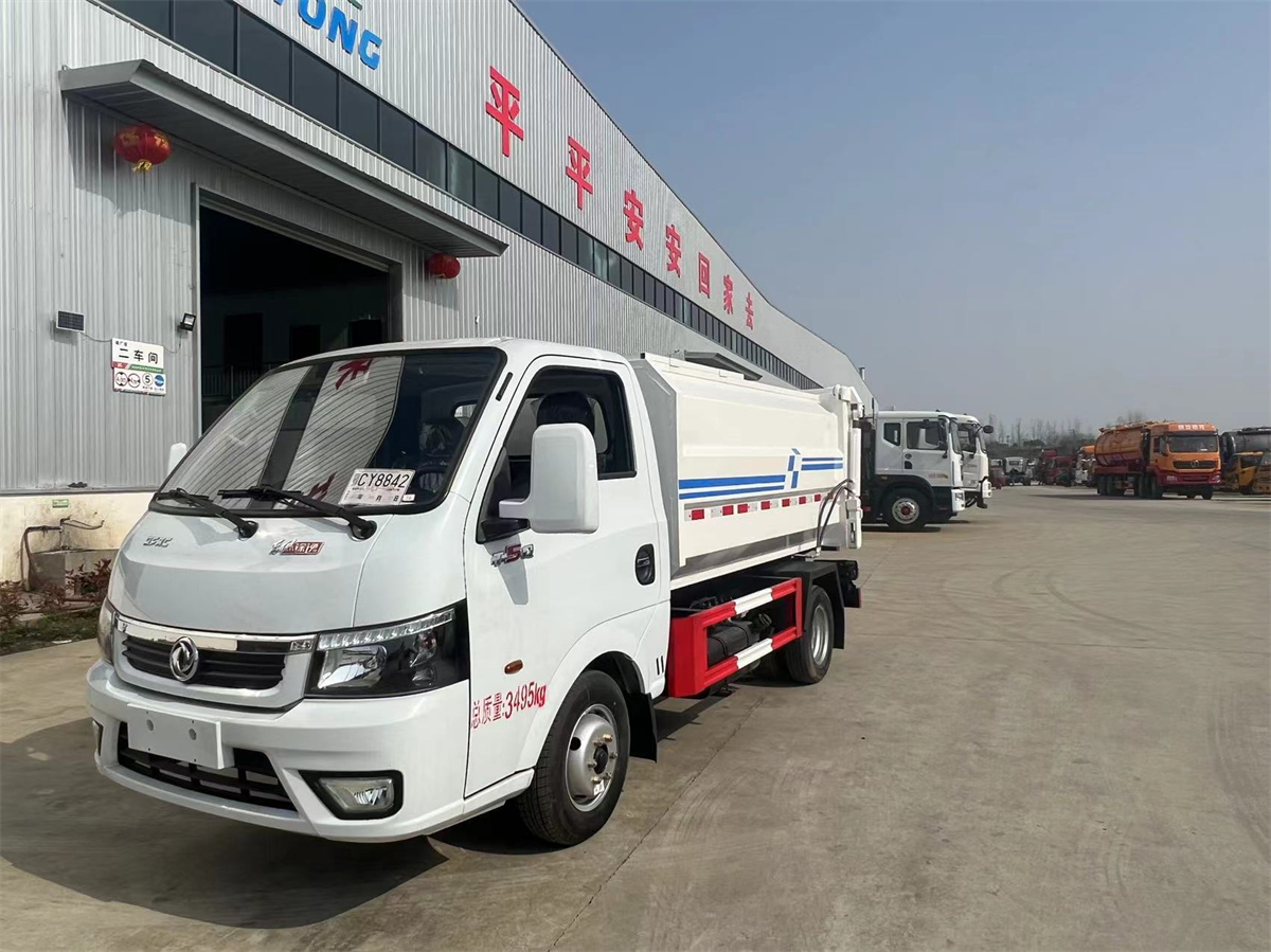 4方掛桶垃圾車-東風途逸藍牌側(cè)裝壓縮掛桶自裝式垃圾車